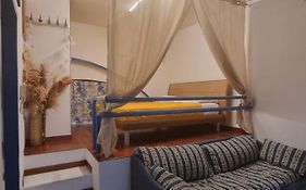 Uanema House