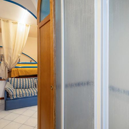 Appartamento Uanema House Napoli Esterno foto