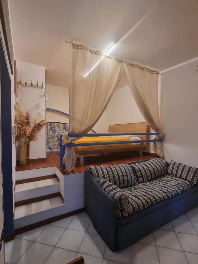 Appartamento Uanema House Napoli Esterno foto