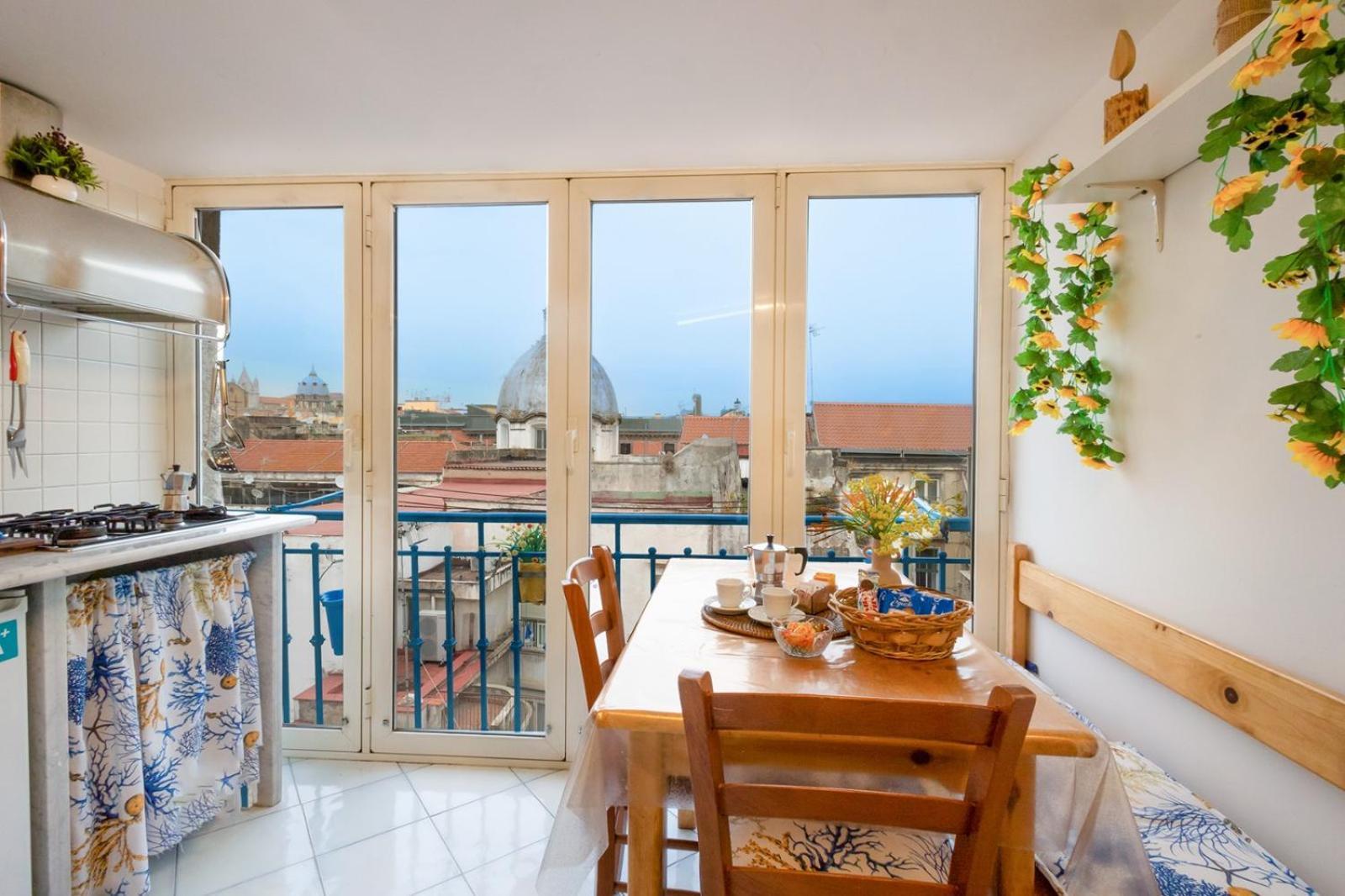 Appartamento Uanema House Napoli Esterno foto